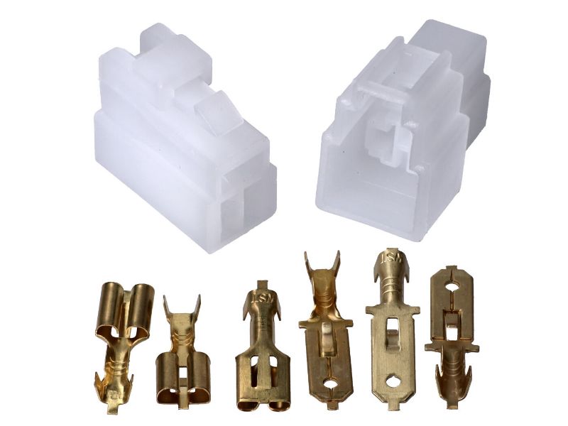 Obrázok z káblové spojky - sada  3 pins 6.3mm 8-ks